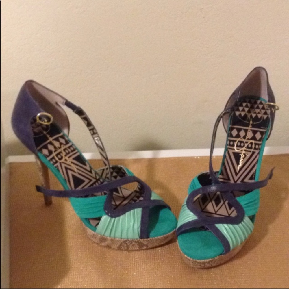 Jessica Simpson heels